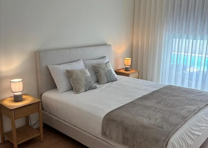 Ferienhaus Aroeira Almada